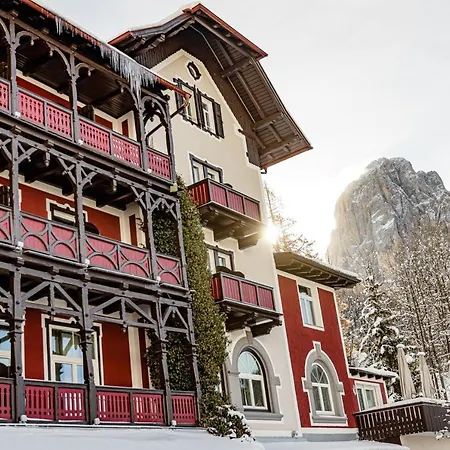 Grand Wolkenstein Otel